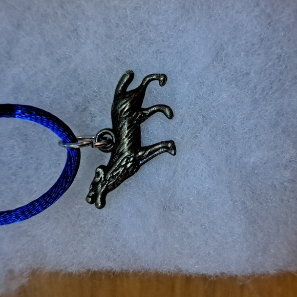 Bronze Howling Wolf Necklace - Picture 5 of 5